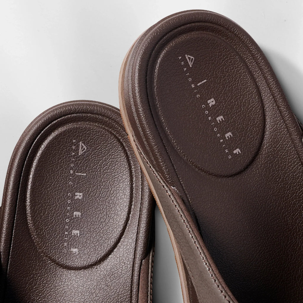 Close-up of the top view of men's Phantom Bonzer sandals in brown with soft cushioning and anatomical arch support