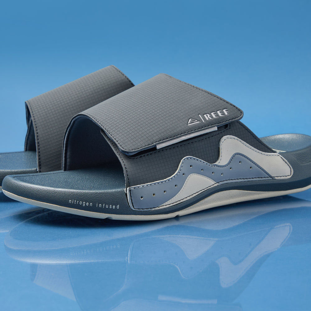 Cruiser Slide - Deep Grey - Underside View
