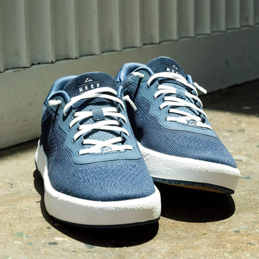 Pair of navy Shoreline Del Mar men's shoes facing forward highlighting soft-rebound cushioning and arch support