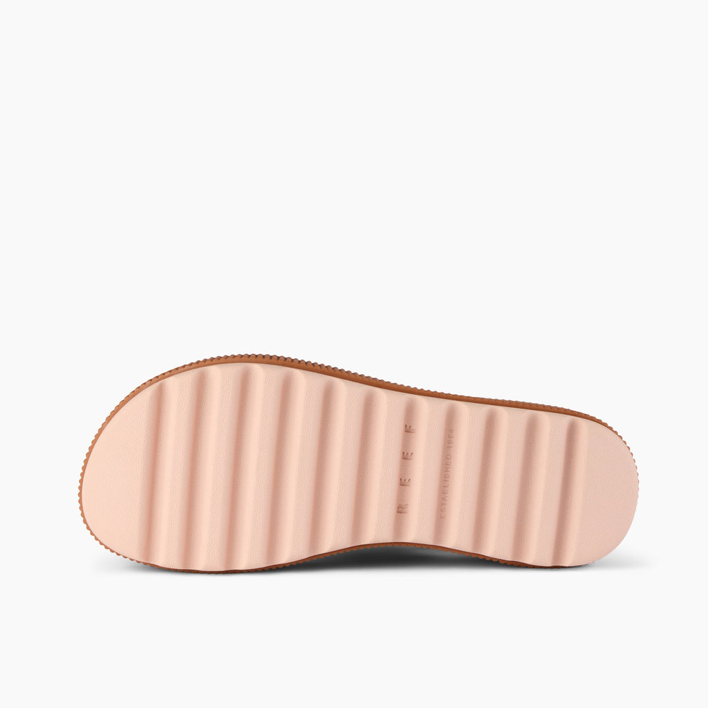 Water Vista Higher - Cameo Rose - Underside View